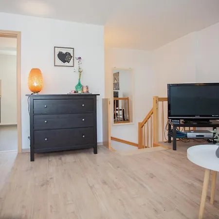 Mia * وينتربرغ